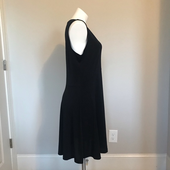 Flowy Black Dress - Picture 2 of 4